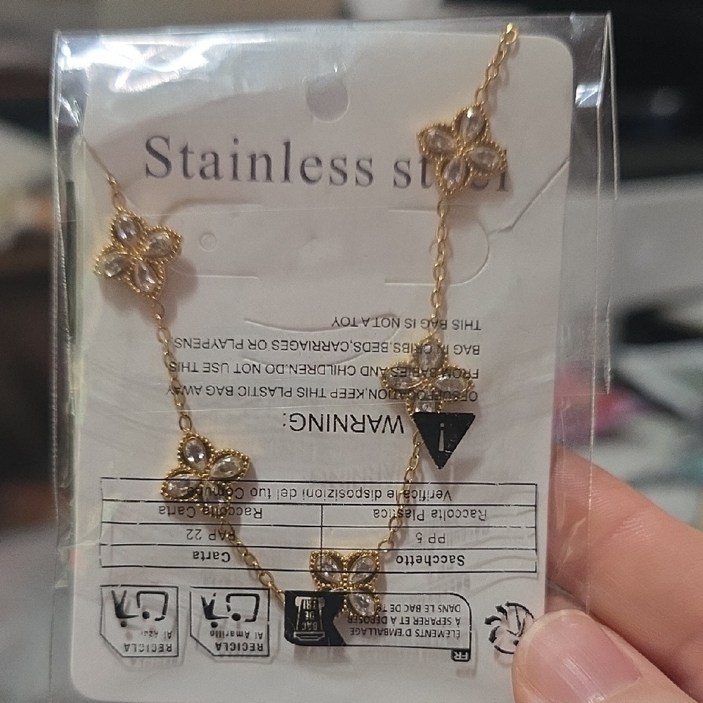 Gold Floral Bracelet